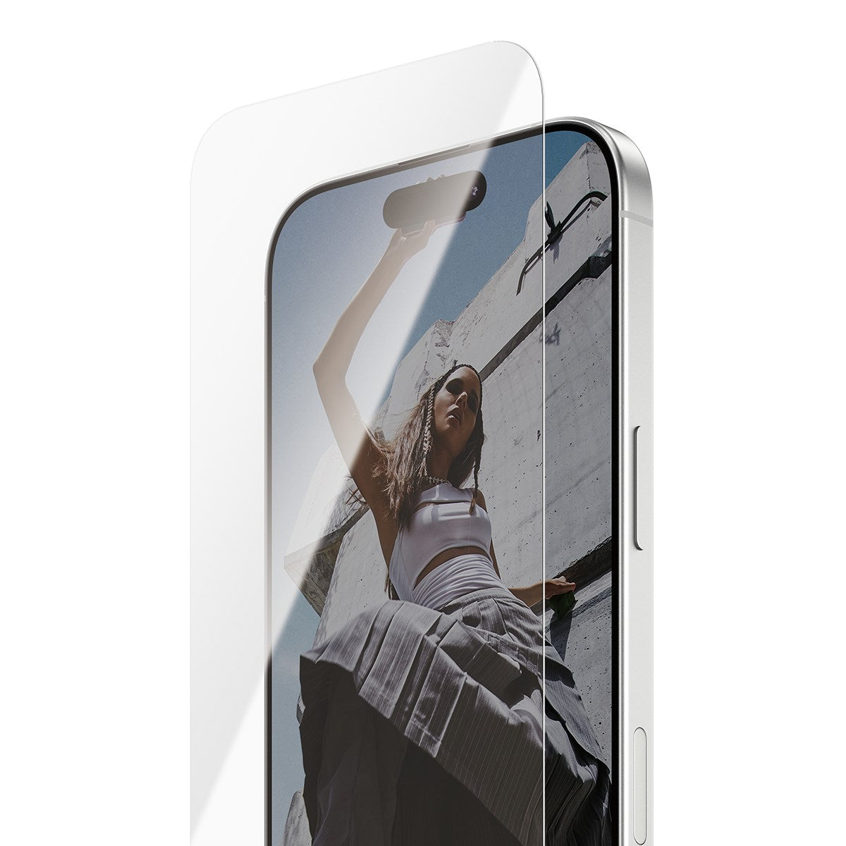 SAFE. by PanzerGlass® Displayschutz iPhone 17 | iPhone 16 Pro | Ultra-Wide Fit m. EasyAligner